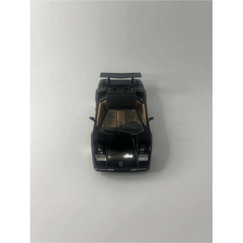 Burago Lamborghini Countach‎ Diecast Model Black 1:24 Scale Collectible